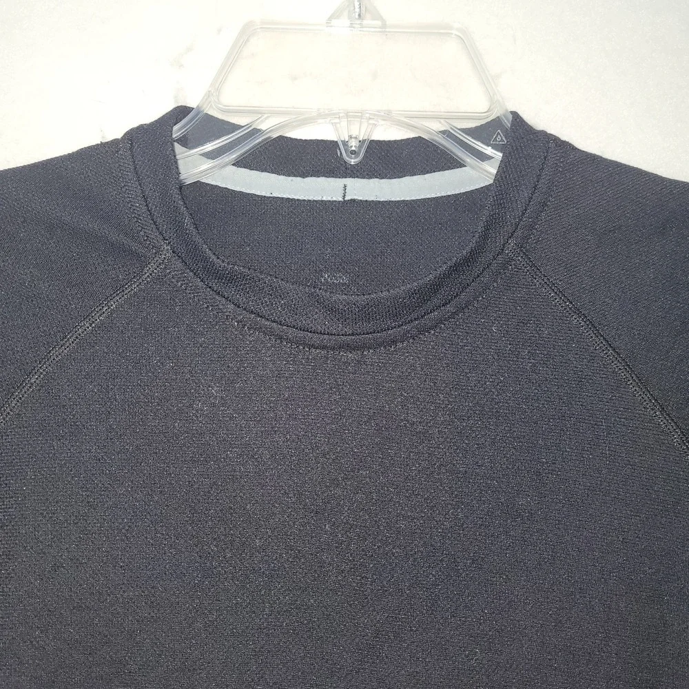Patagonia Capilene Womens M Black Long Sleeve‎ Base Layer Top Raglan Crew Neck